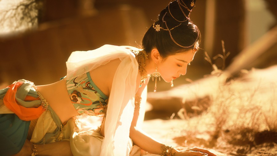 吉克隽逸献声《永远的君主》，中文填词版《My Love》独家上线酷狗