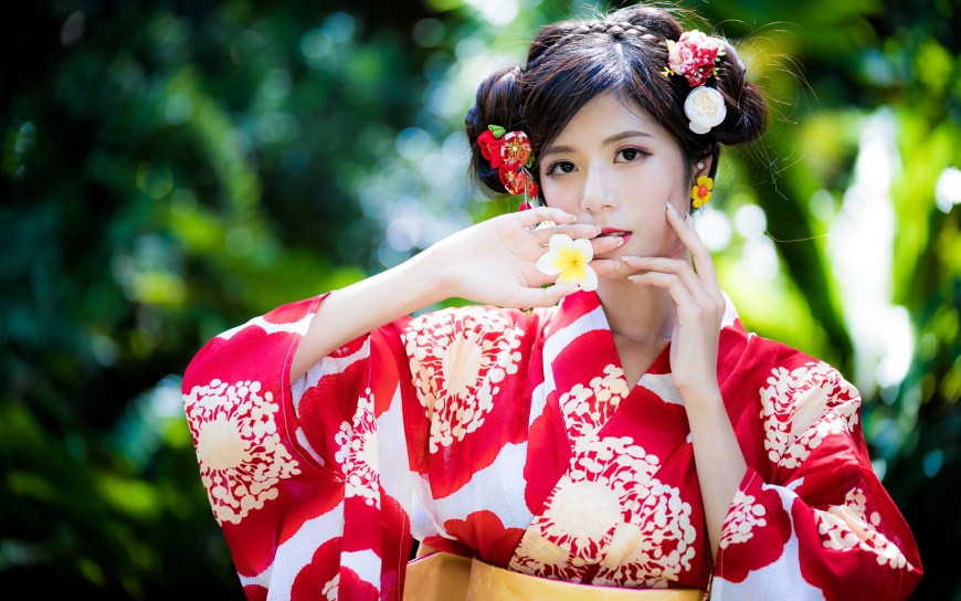 邓伟德《小娘惹之翡翠山》播出口碑数据双丰收  演绎“白阿力”硬核魅力